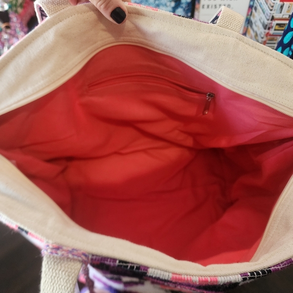 NWT Express Edit XL Tribal Tote - Picture 12 of 16